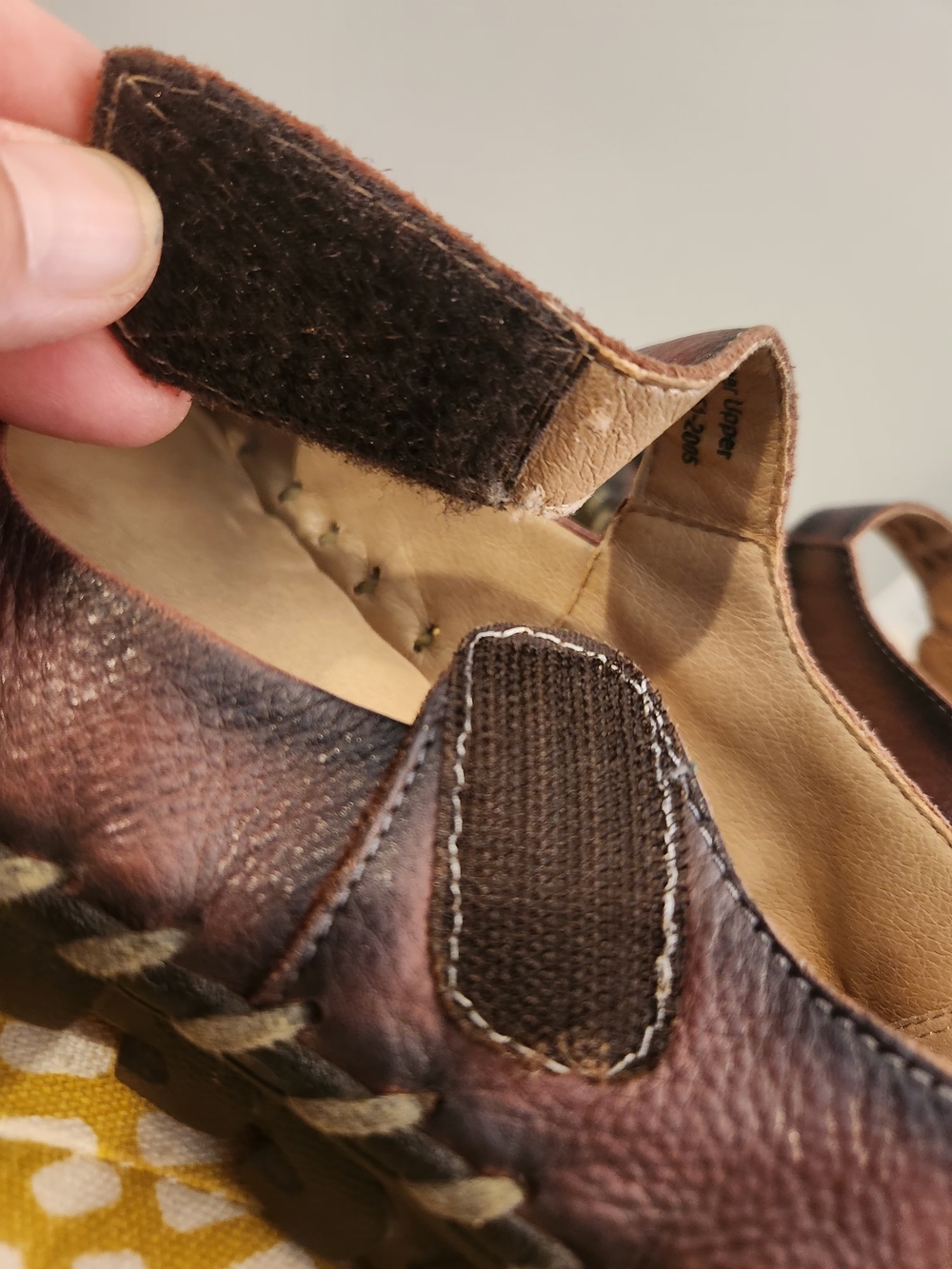 L'Artiste Hibiscae Mary Jane Flats w/ Floral Applique. US Size 7 - Picture 12 of 15